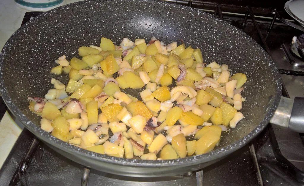 Frittata di calamari e patate